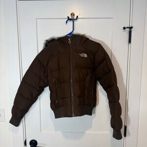 North Face Goose Down Gotham Jacket. 550 Fill Faux Fur Hood. Casual, Preppy, S